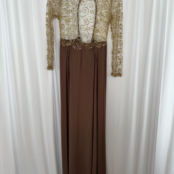 Large black and gold night dresses - Picture 2 of 4